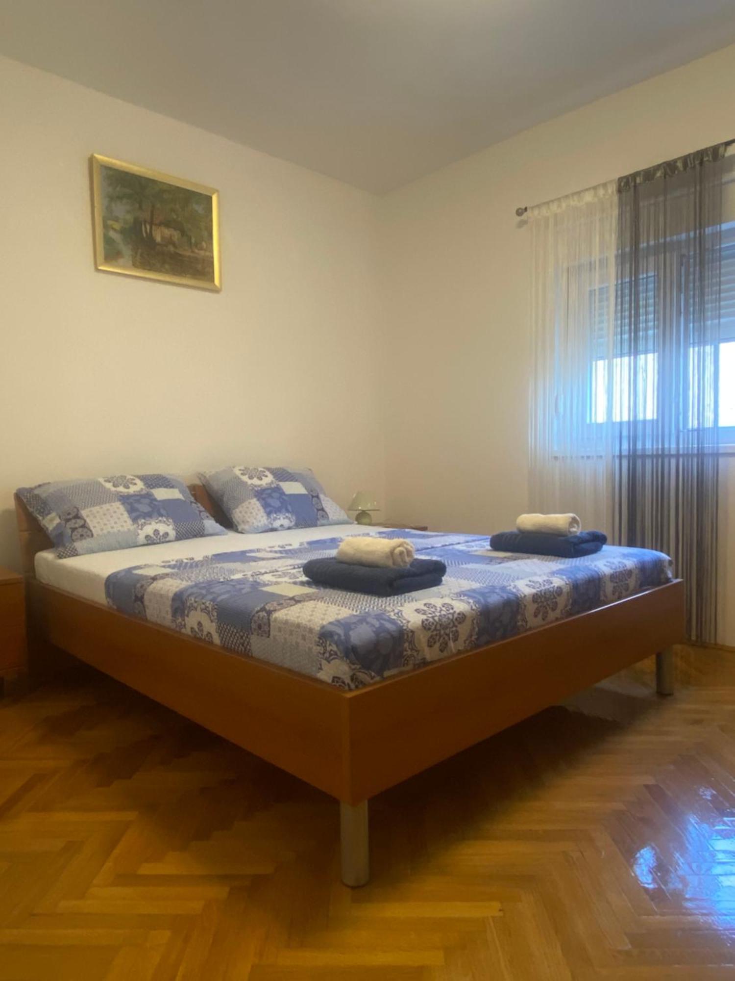 Apartman Stefan Карлобаг Екстериор снимка